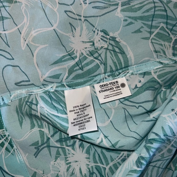 Hawaiian short sleeve button down shirt summer - Picture 4 of 4